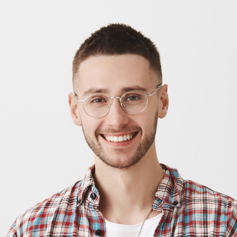 Александр Иванов